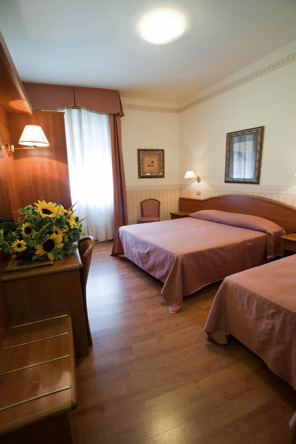 Hotel Villa Mulino ***S Garda  Exterior photo